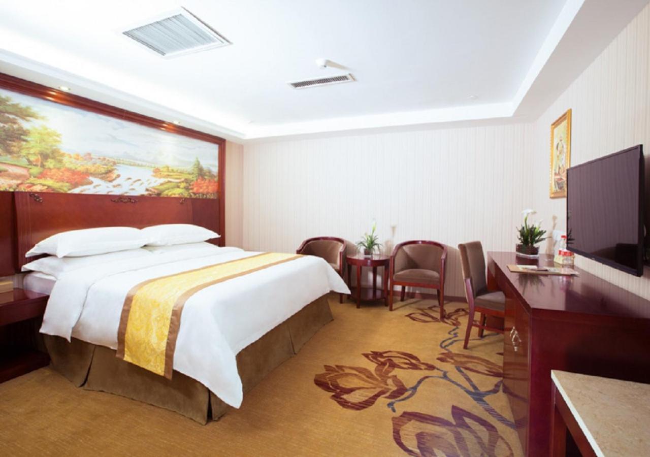 Vienna Classic Hotel Xi'an  Exteriör bild